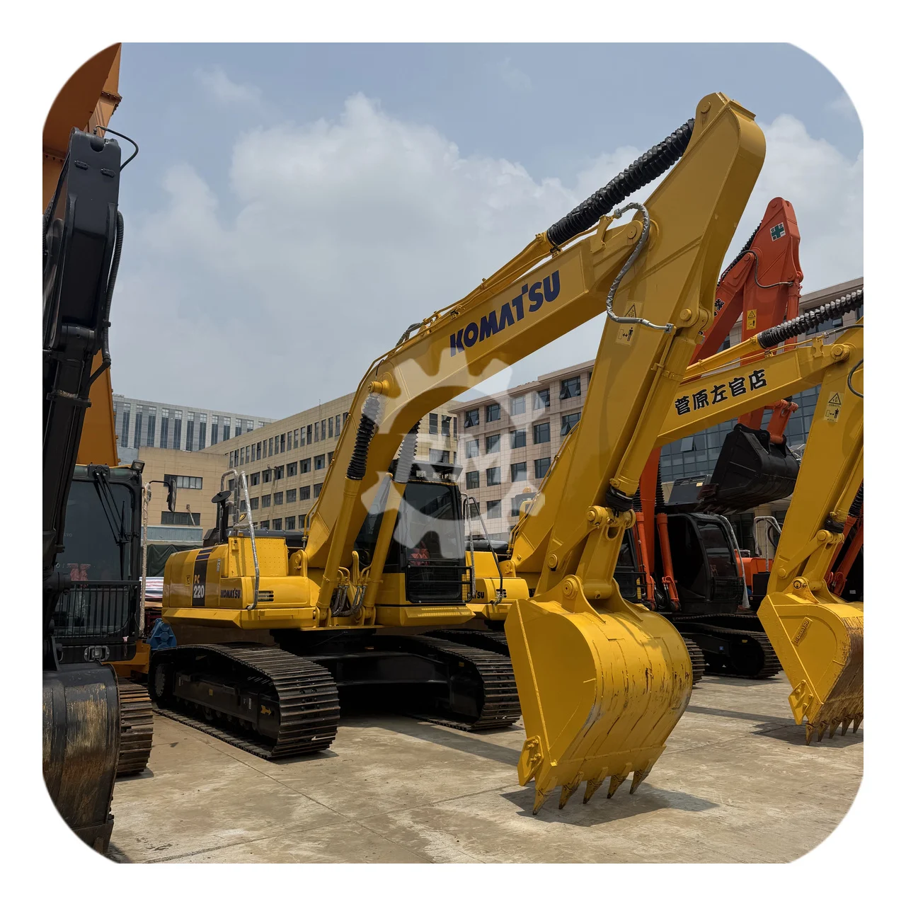 Komatsu PC220-8