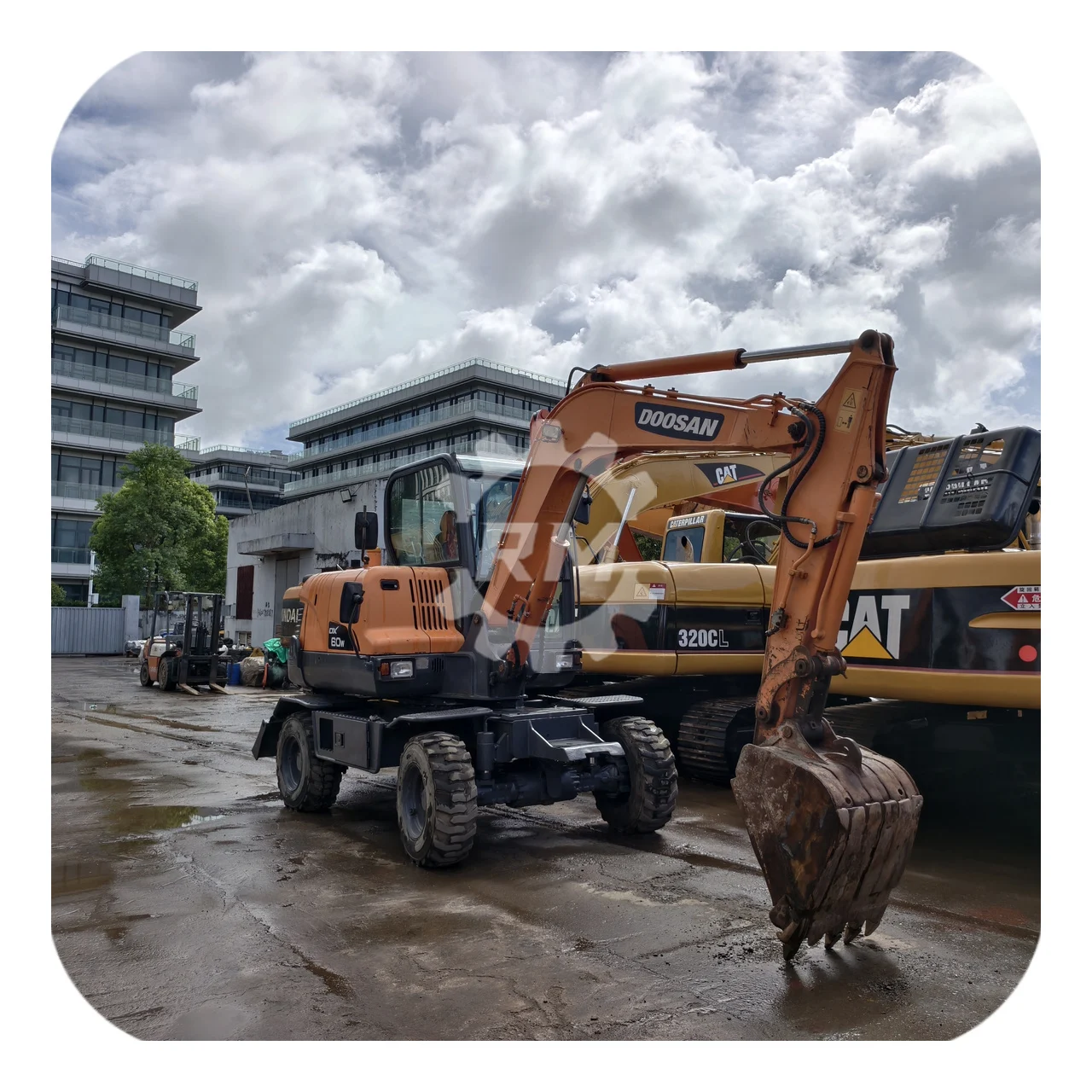 DOOSAN DX60W Excavator
