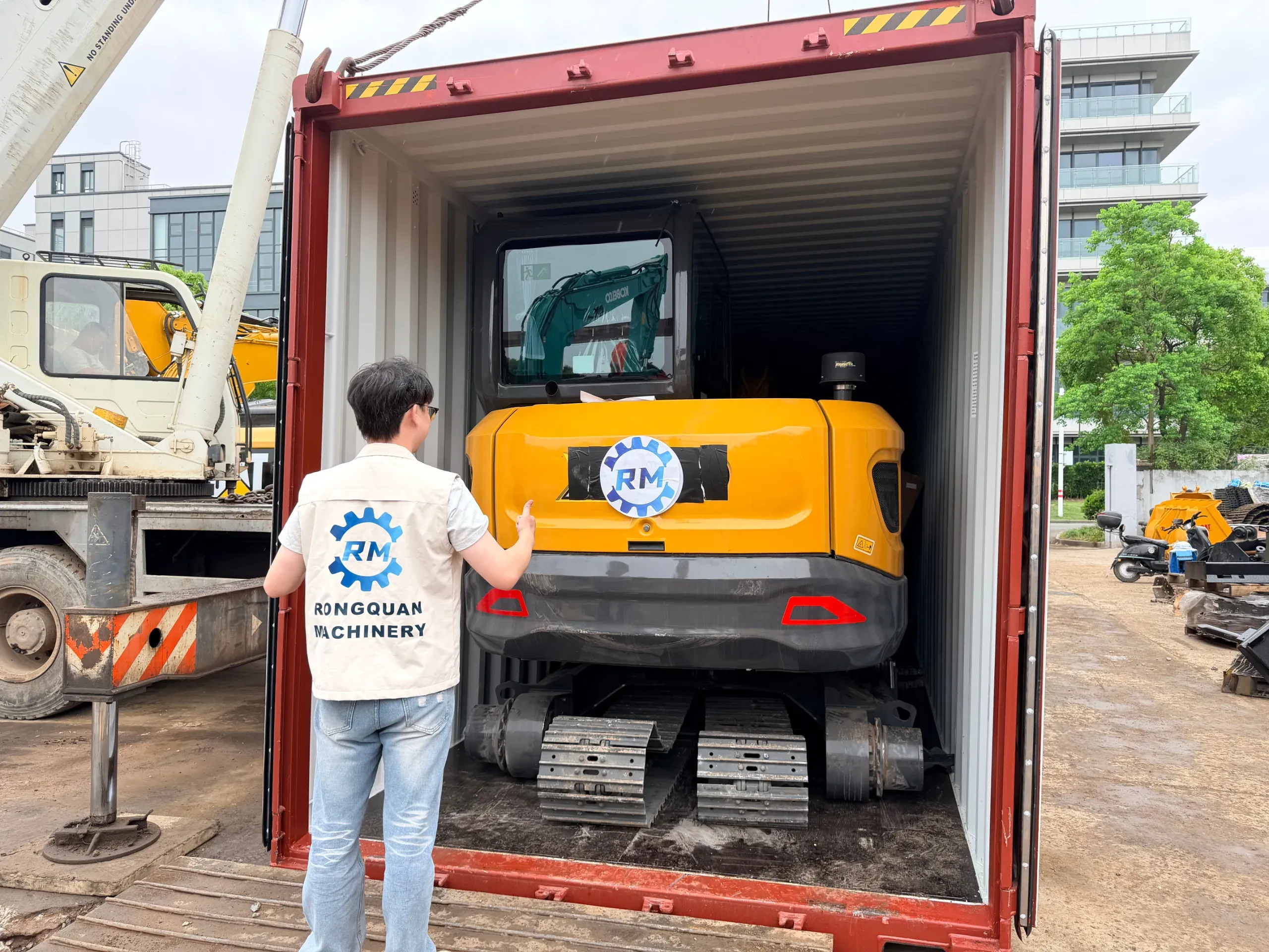 XCMG XE35U Mini excavator prepared for Ghana